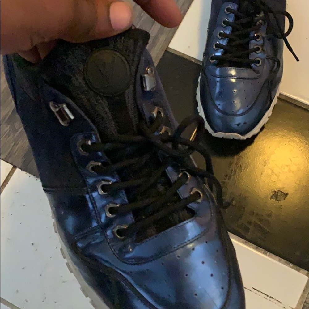 Louis Vuitton blue sneakers - Picture 3 of 4